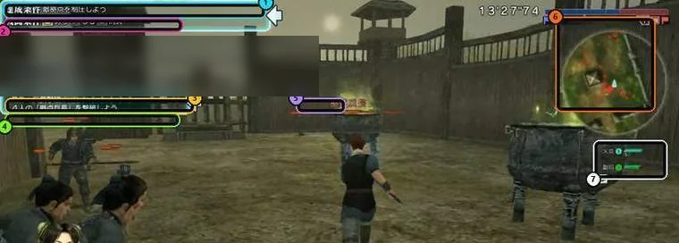 Fighting at a base: its objective and progress show at the top left, the minimap at the top right. (Original Japanese version of the game.)